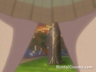 Kecses anime minx -ban szemüveg dildoing neki apró punci underneath a szoknya -ban a park